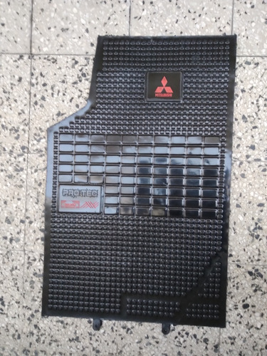 Cubre Alfombras Vapren Mitsubishi Universal 3 Piezas