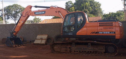 Escavadeira Doosan Dx 225lca