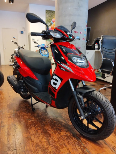 Imagen 3 de 19 de Aprilia Sr 160