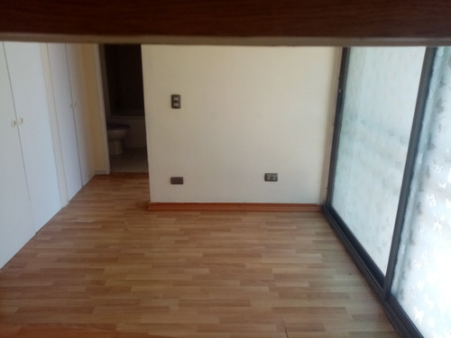 Se Arrienda Amplio Depto 1 Dormitorio En Toesca
