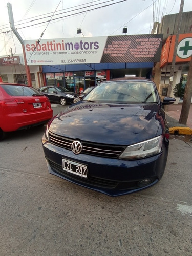 Volkswagen Vento 2.5 Luxury 170cv 2013