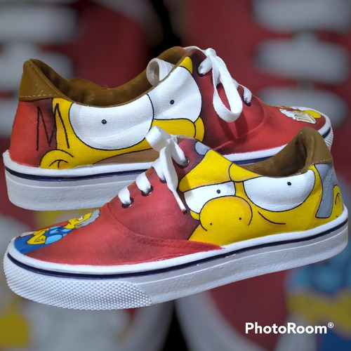 Zapatillas Pintadas A Mano. Homero Y Moe. Los Simpsons.