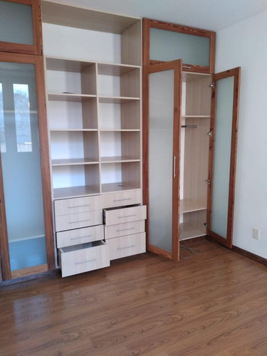 Imagen 12 de 19 de Oficina- Gran Oficina En Sarandi Proximo A La Plaza Matriz 150 M² Más Terraza Con Parrillero De 50m²
