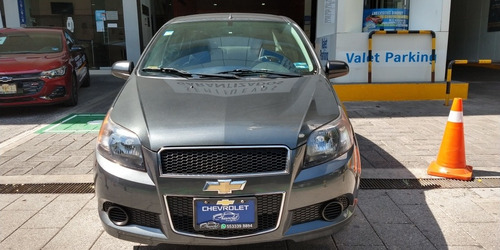 Imagen 2 de 15 de Chevrolet Aveo 2017 1.6 Ls Aa Radio Nuevo Mt