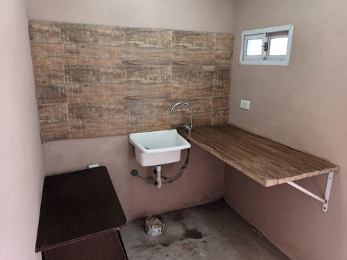 Phs En Venta - 5 Dormitorios 3 Baños - Felix Camet