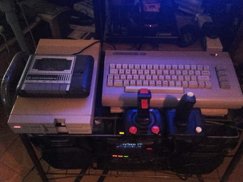 Drean Commodore 64 + Disquetera 1571 +joysticks +juegos +fl