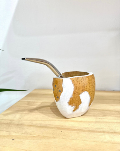 Mate Ranchero Premium Algarrobo Muu + Bombilla Pico De Loro Marrón Claro Ranchero Muu 4 Patas