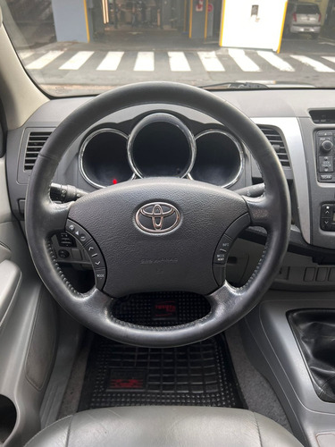 Toyota Hilux 3.0 I Srv Cab Doble 4x2 Cuero