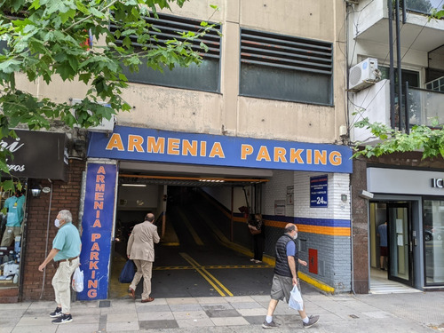 Imagen 2 de 7 de Cochera Triple En Recoleta