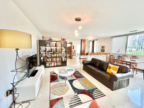 Alquiler De Amplio Apartamento En Las Mercedes / Cl. Mls-24-18737