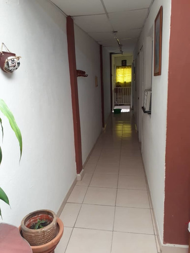 Imagen 13 de 14 de Casa Doble Propósito A Pie De Calle Barrio Sucre