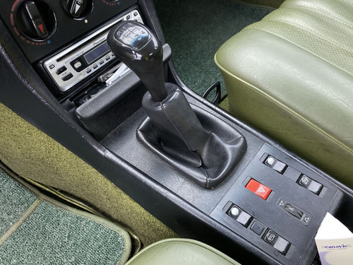 Mercedes Benz 230 E