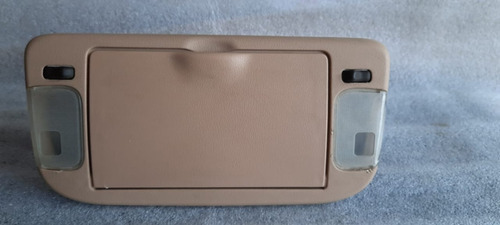 Porta Lentes De Isuzu Axiom 2002 Al 2004 Color Beige