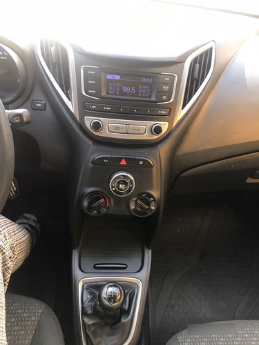 Imagem 9 de 14 de Hyundai Hb20 1.0 Comfort Flex Manual