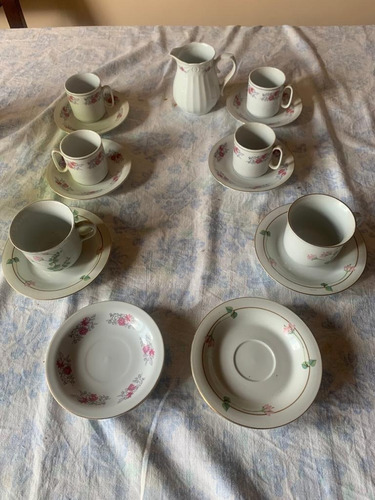 Tazas De Cafe Y Su Plato Y Lecheras Origen China 18 Piezas