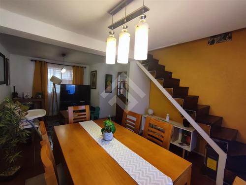 Casa En Venta De 3 Dorm. En Puente Alto