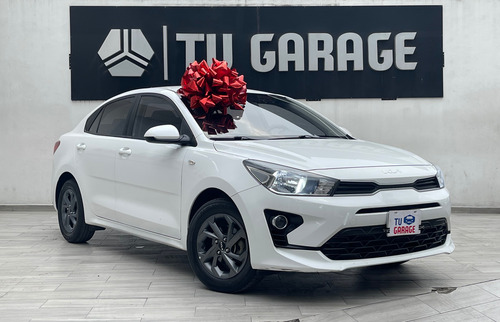 Kia Rio 1.6 L Sedan At