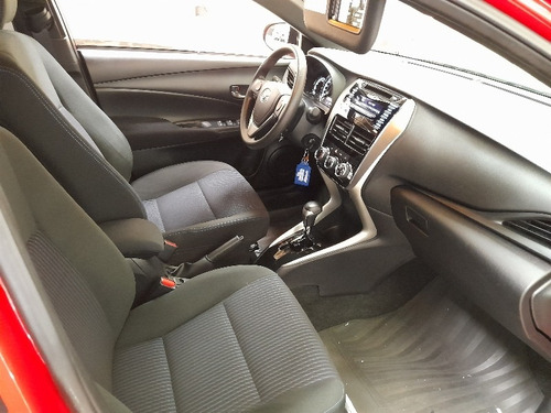 Imagem 9 de 10 de Toyota Yaris 1.3 16v Xl