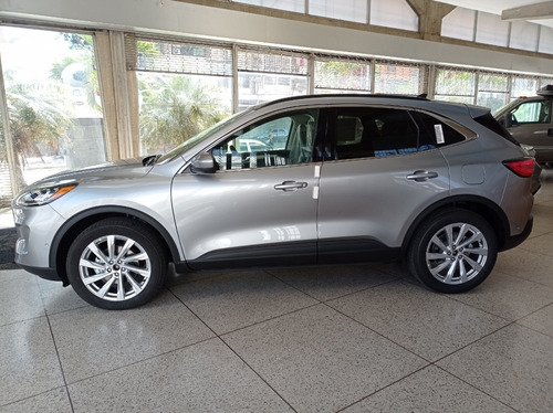 Imagen 5 de 16 de Ford Escape Automática