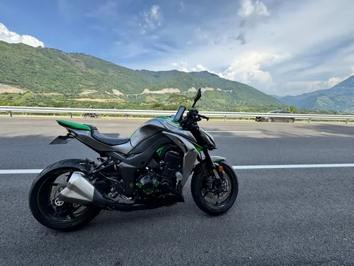 Z1000 Vendo O Cambio