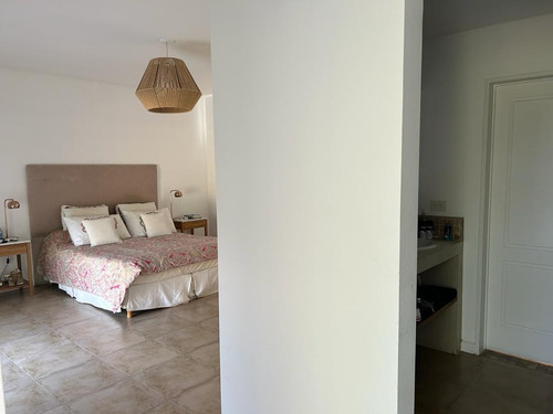 Imagen 15 de 30 de Oportunidad, Casa De 9 Ambientes, Alquiler Anual, Impecable Estado En Talar Del Lago Ii