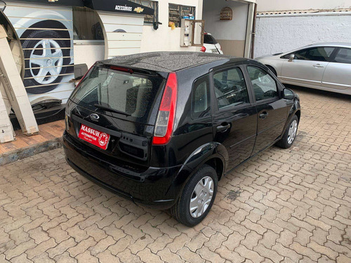 Imagem 4 de 10 de Ford Fiesta 1.0 Rocam 8v Flex 4p Manual
