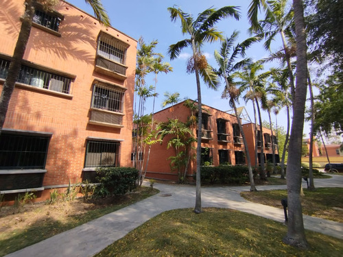 Apartamento En Venta En  Mañongo Valencia Mjc-7342611