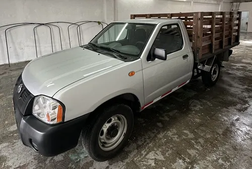Camioneta Estacas. Perfecta. Único Dueño.
