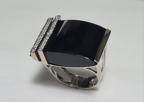 Anel Ouro Branco 18k/750 Onix E Brilhantes Cod 17071