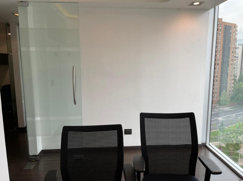 Arriendo Oficina Amoblada