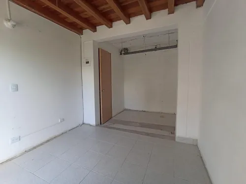 Local En Arriendo En Quintas Del Carretero. Cod A14939