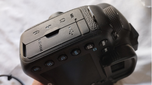 Imagen 4 de 4 de Camara Canon 7d Markii