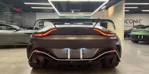 Aston Martin V12 Vantage Roadster 2023