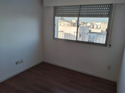 Imagen 19 de 26 de Pent House Duplex, 4 Dormitorios, Gge X 2 , Gran Terraza Con Parrillero !!