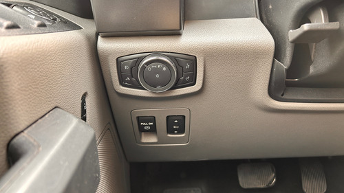 Ford Lobo 5.0l Doble Cabina Xlt V8 4x2 At