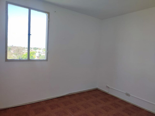 Departamento 4 Amb Venta I.casanova, Con Balcón