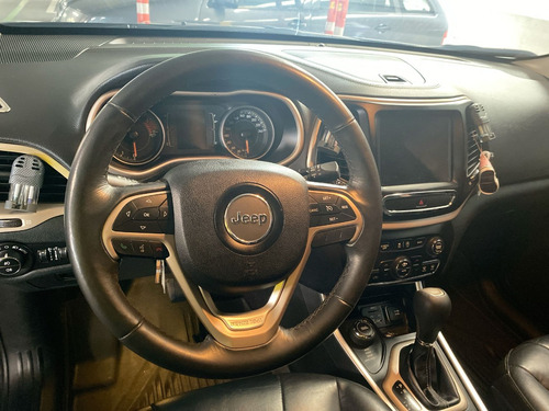 Imagen 14 de 25 de Jeep Cherokee Limited 3.2 2016