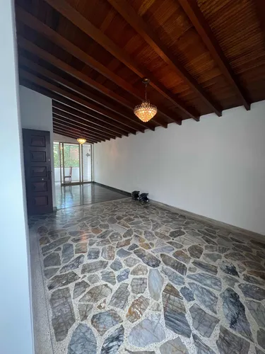 Apartamento En Venta. Laureles.