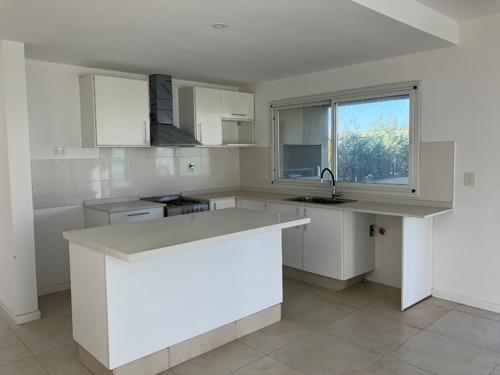 Venta De Casa En Santa Ines, Canning