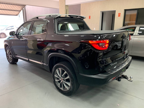 Imagem 3 de 12 de Fiat Toro 2.0 16v Turbo Diesel Volcano 4wd At9
