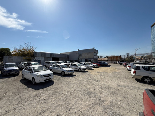 Amplio Local Comercial En Avda Principal