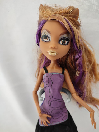 Clawdeen Wolf Muñeca Monster High 13 Deseos (Usado)