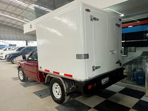 Mazda B2000 2.0 B2000