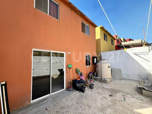 Rcv-1383 Casa En Venta Urbi 5ta Del Credro 3 Récamaras