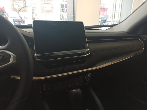 Imagen 16 de 25 de Commander Limited 1.3 T270 2023*