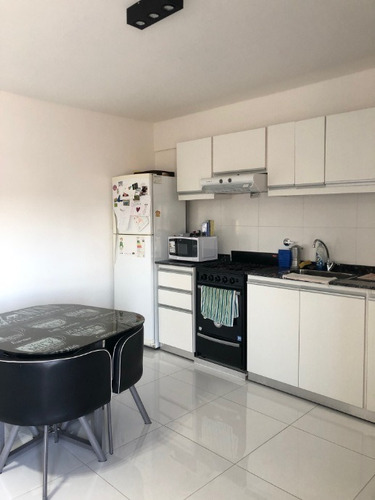 Imagen 9 de 14 de Departamento En Venta En Lanus Oeste