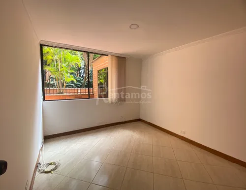 Apartamento En Arriendo En El Castillo. Cod A776131