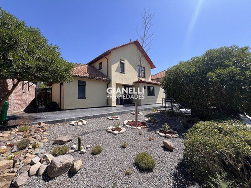 Impecable Casa 4d/3b - Doña Isabel - Lomas De Lo Aguirre