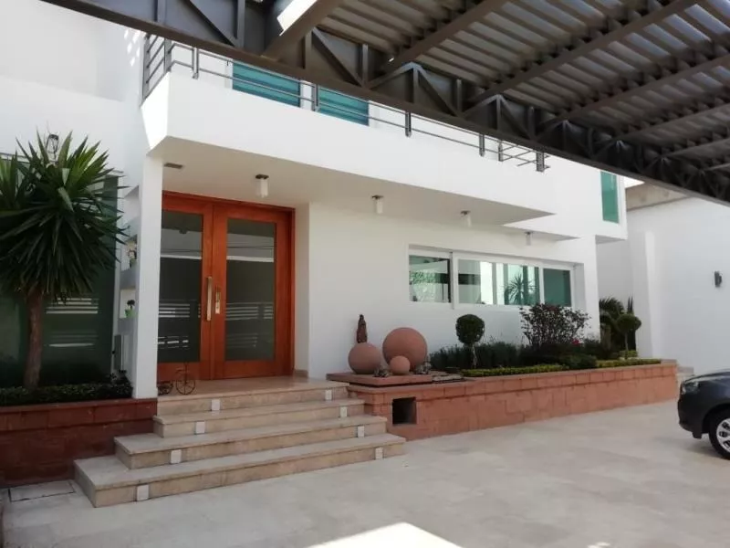 Casa Sola En Venta Villas De Irapuato