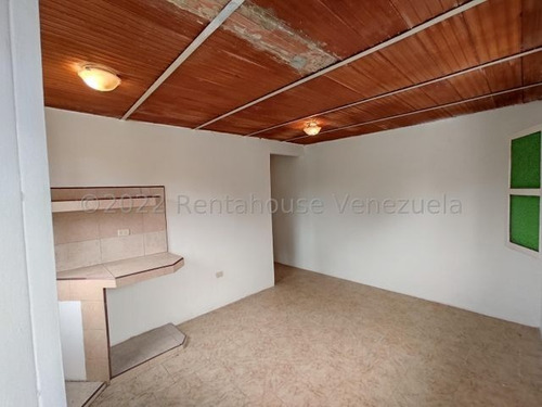 Imagen 9 de 11 de Apartamento Práctico En Urbanización Las Delicias Entrando A Santa Rita Mfc 22-25704